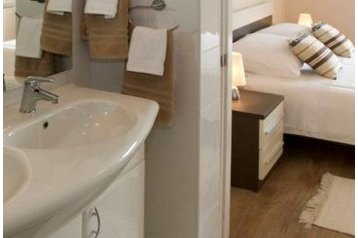 Hrvaška Chata Sumartin, Eksterier